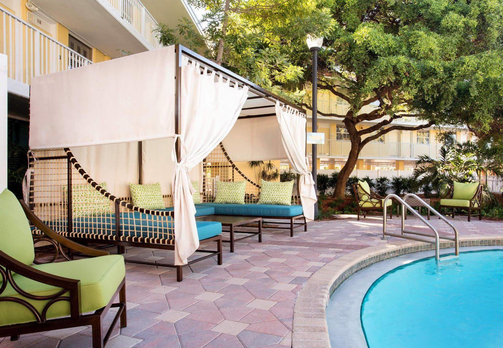 Fairfield Inn & Suites By Marriott Key West Exteriör bild