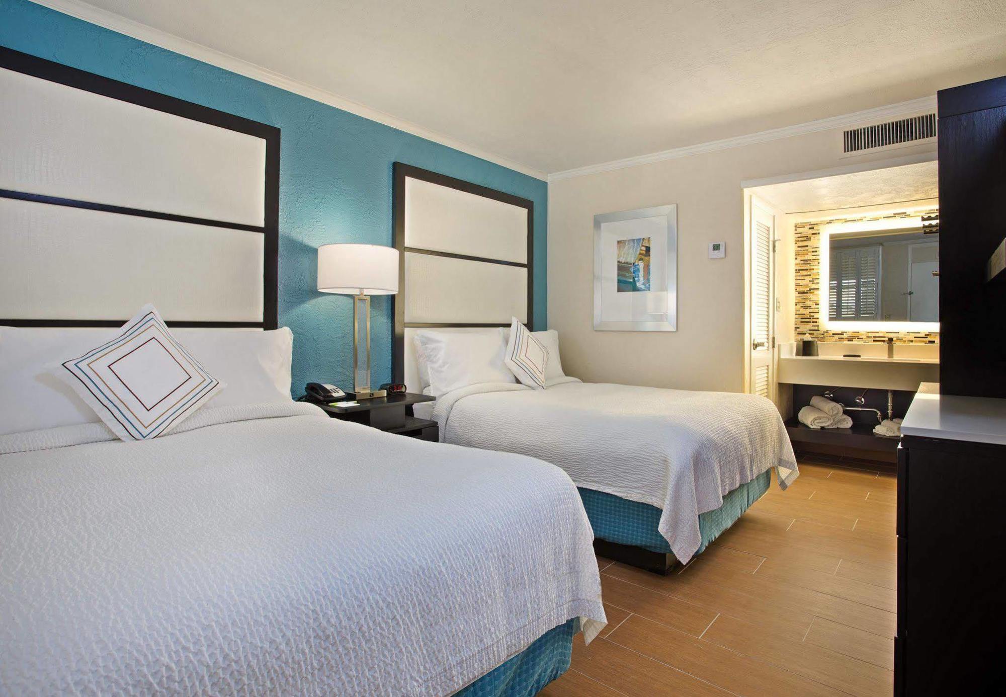 Fairfield Inn & Suites By Marriott Key West Exteriör bild