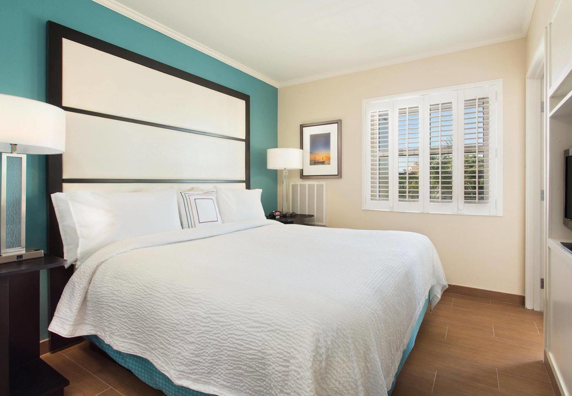 Fairfield Inn & Suites By Marriott Key West Exteriör bild