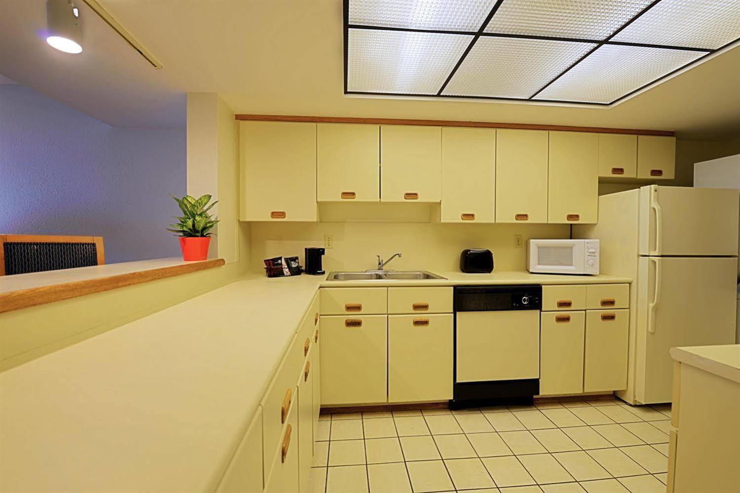 Fairfield Inn & Suites By Marriott Key West Exteriör bild